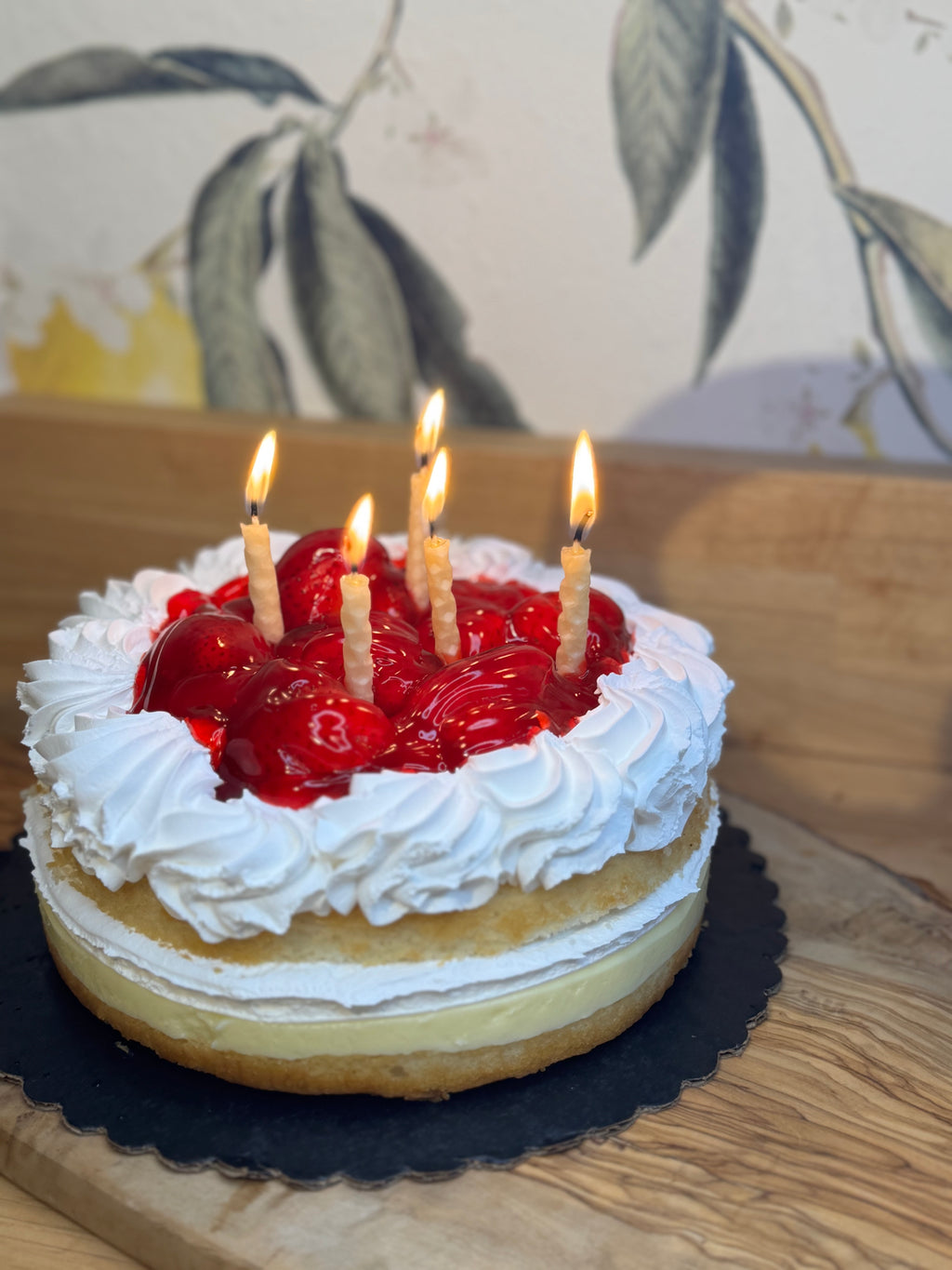 Hand-Rolled Beeswax Birthday Candles – 12 Pack, 3" Pure Glow